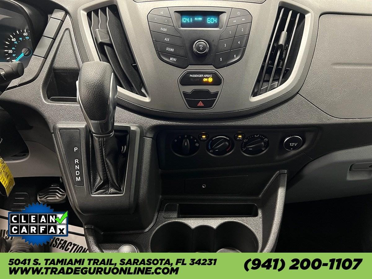 Ford Transit Van T-250 Low Roof - Thumbnail 14