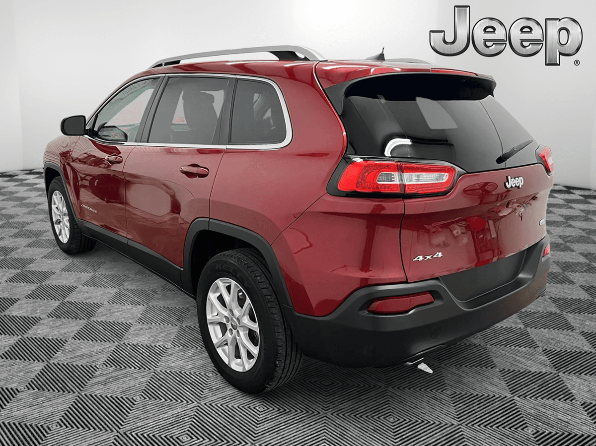 Jeep Cherokee Latitude - Thumbnail 4