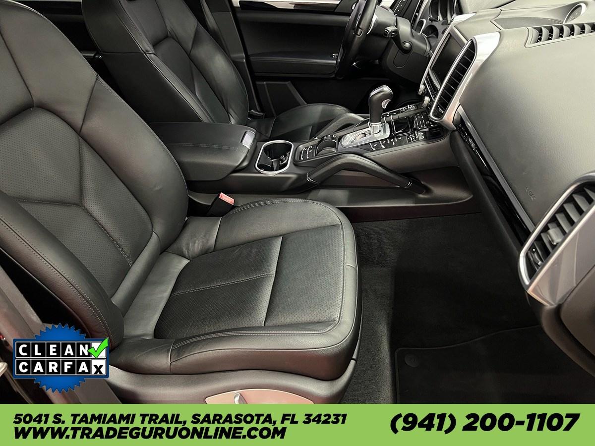 Porsche Cayenne Platinum Edition - Thumbnail 13