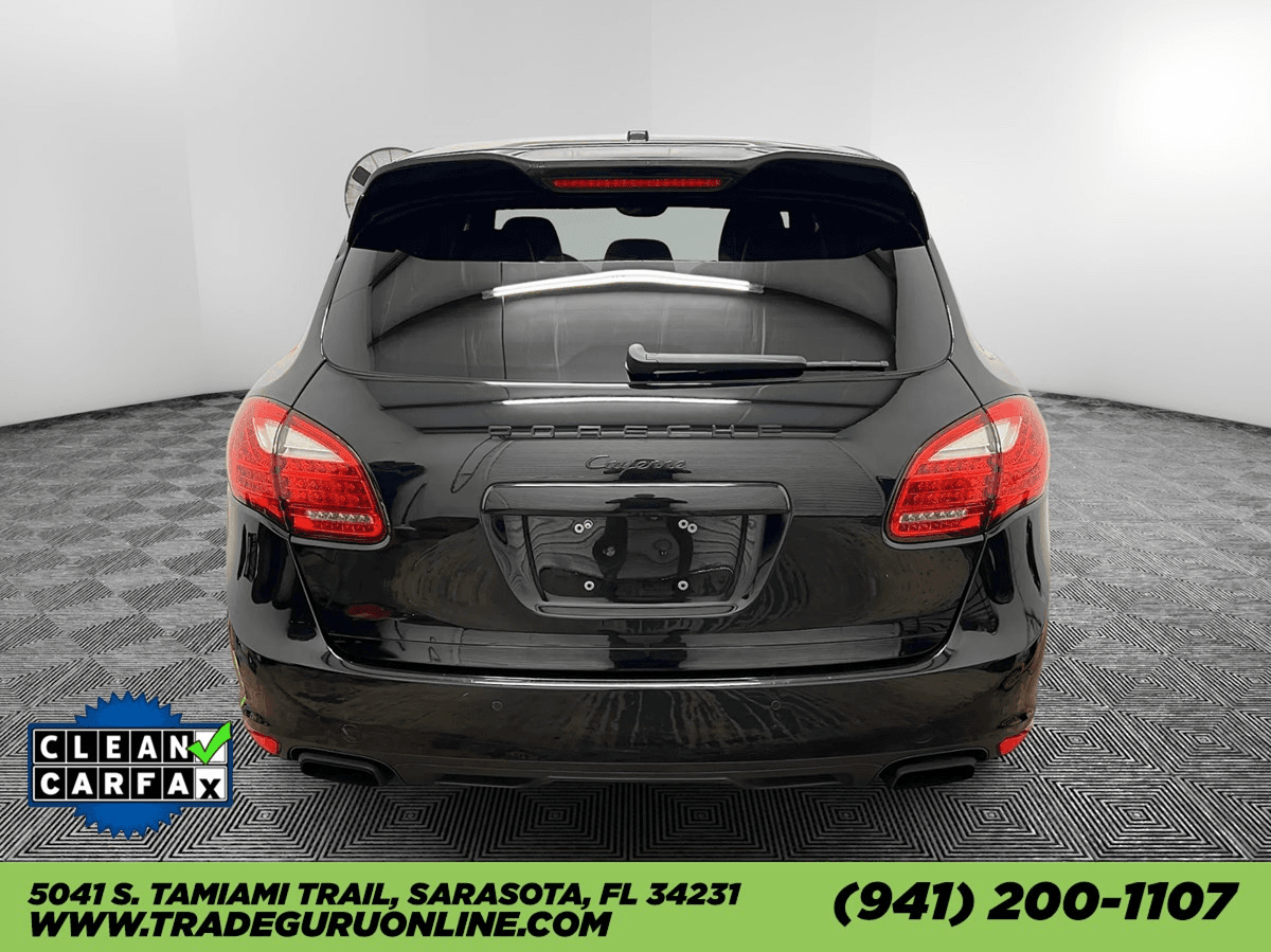 Porsche Cayenne Platinum Edition - Thumbnail 6