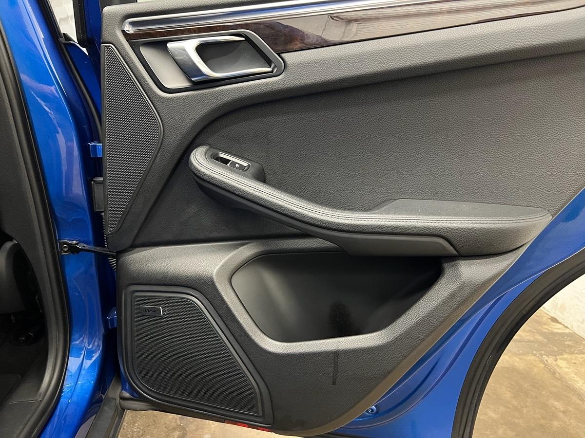 Porsche Macan S - View 1