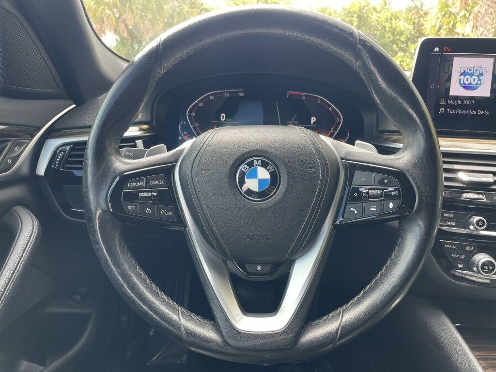 BMW 5 Series - Thumbnail 15