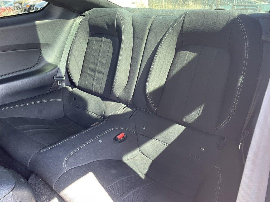 Ford Mustang - Thumbnail 14