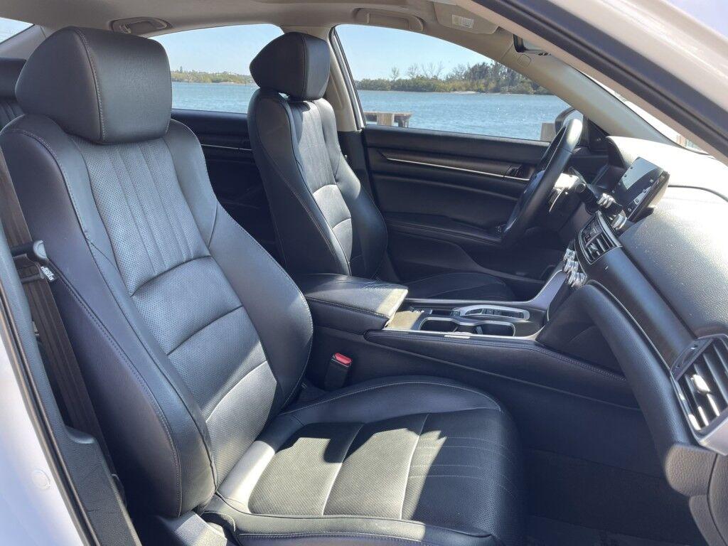 Honda Accord Sedan - Thumbnail 7