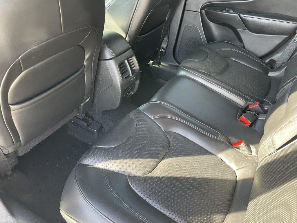 Jeep Cherokee - Thumbnail 12