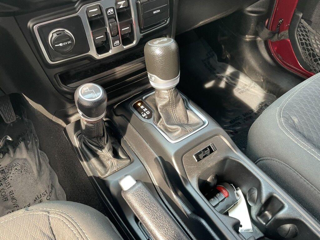 Jeep Wrangler - Thumbnail 17