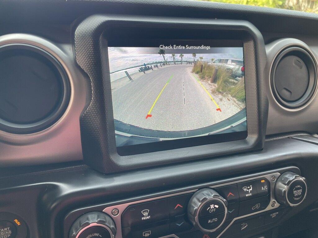 Jeep Wrangler - Thumbnail 19