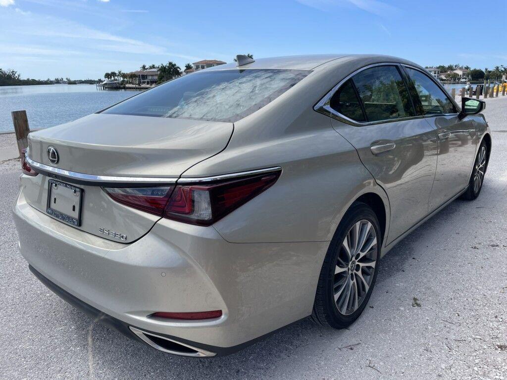 Lexus ES - Thumbnail 6