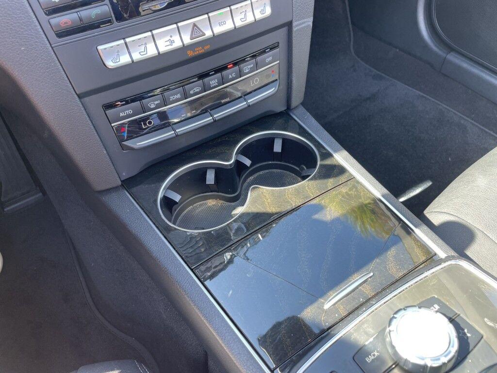 Mercedes-Benz E-Class - Thumbnail 18