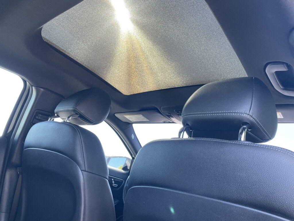 Mercedes-Benz GLA - Thumbnail 9