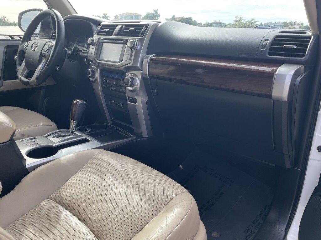 Toyota 4Runner - Thumbnail 8