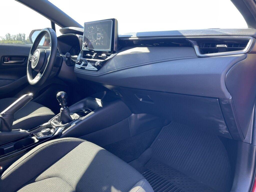 Toyota GR Corolla - Thumbnail 8