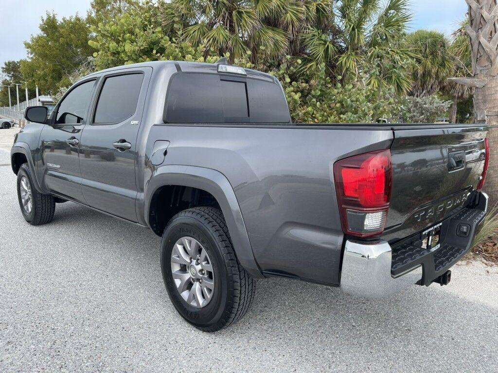 Toyota Tacoma 2WD - Thumbnail 5