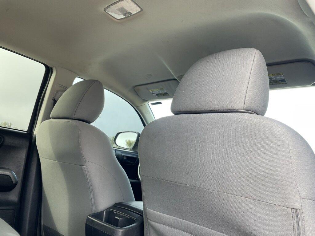 Toyota Tacoma 2WD - Thumbnail 9