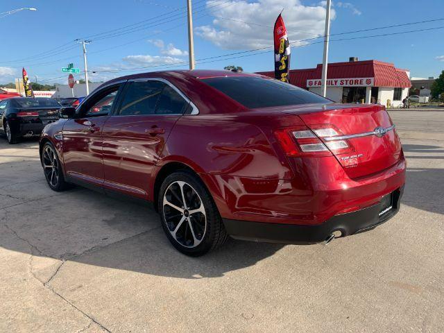 Ford Taurus - Thumbnail 3