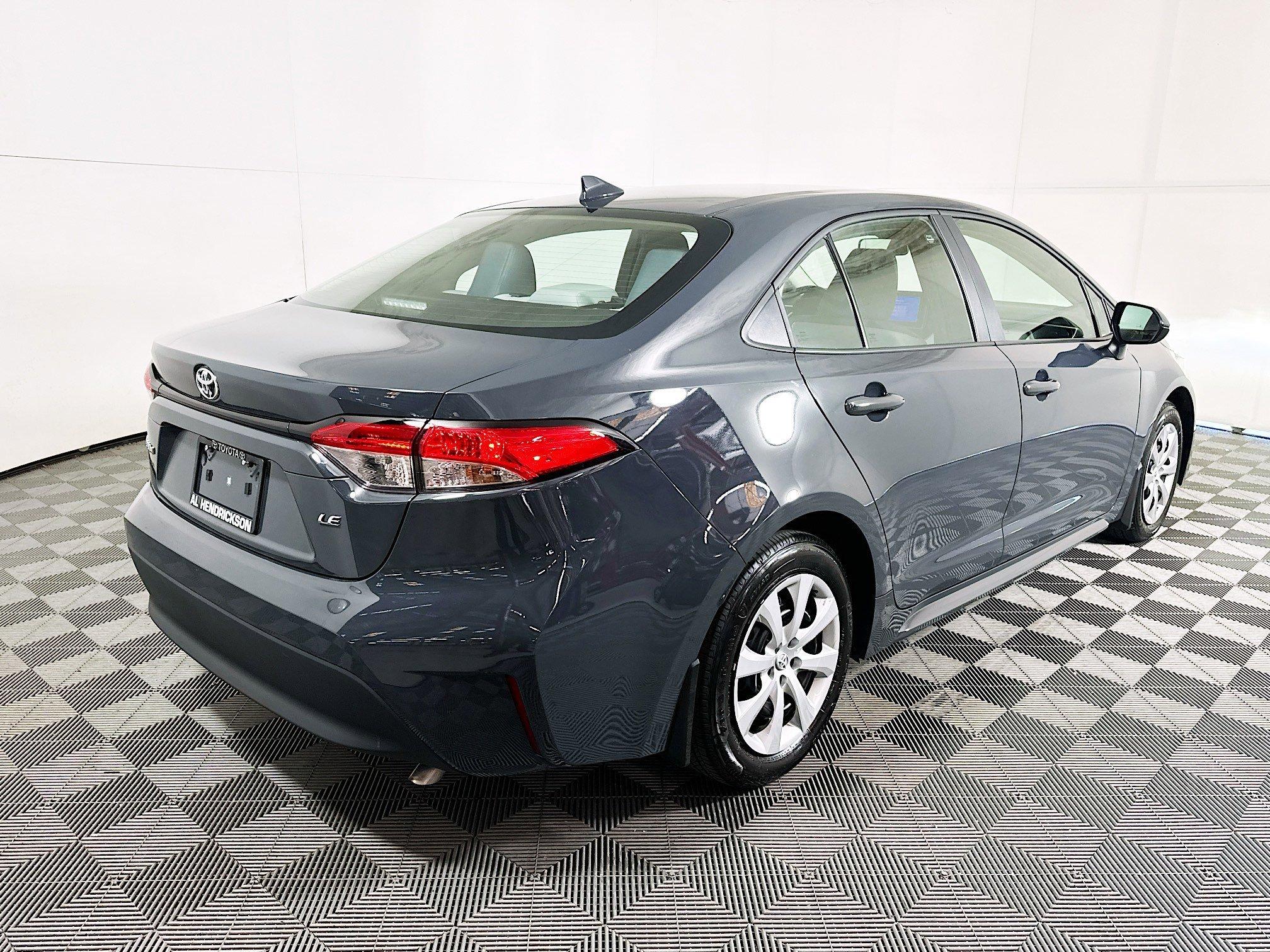 Toyota Corolla Le Fwd 4Dr Car - Thumbnail 4