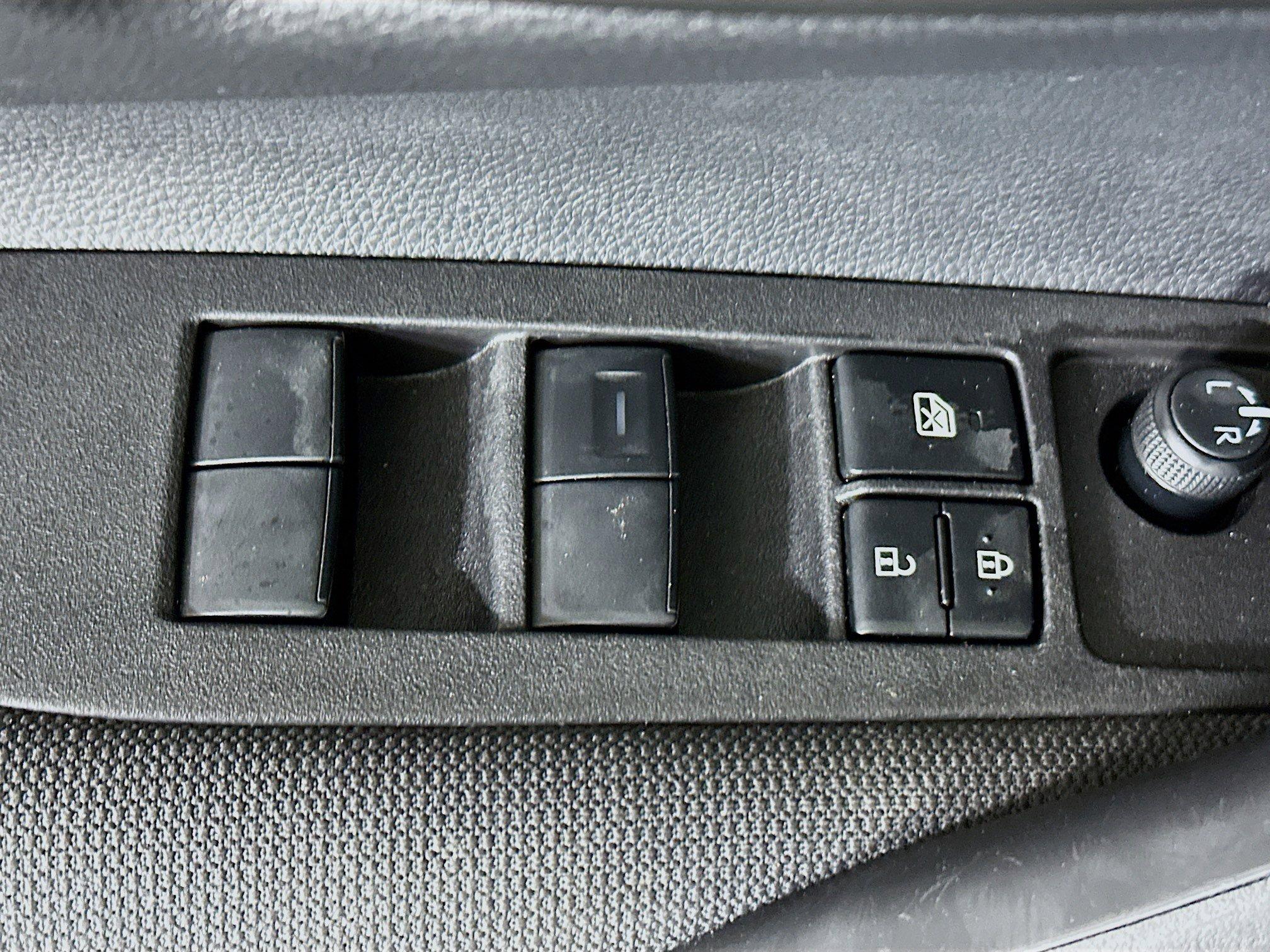 Toyota Corolla Le Fwd 4Dr Car - Thumbnail 15