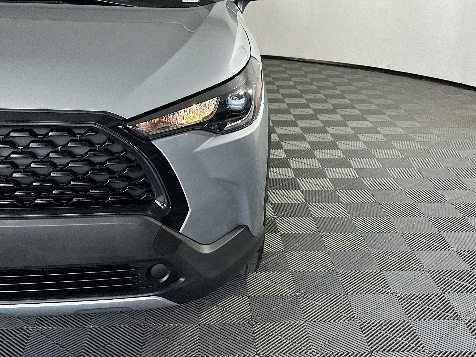 Toyota Corolla Cross L Fwd Sport Utility - Thumbnail 10