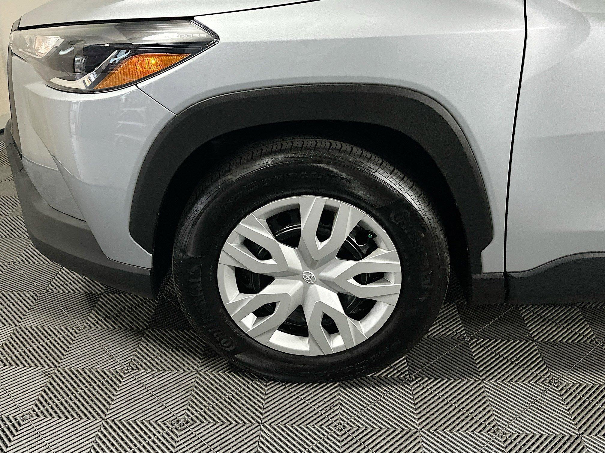 Toyota Corolla Cross L Fwd Sport Utility - Thumbnail 12