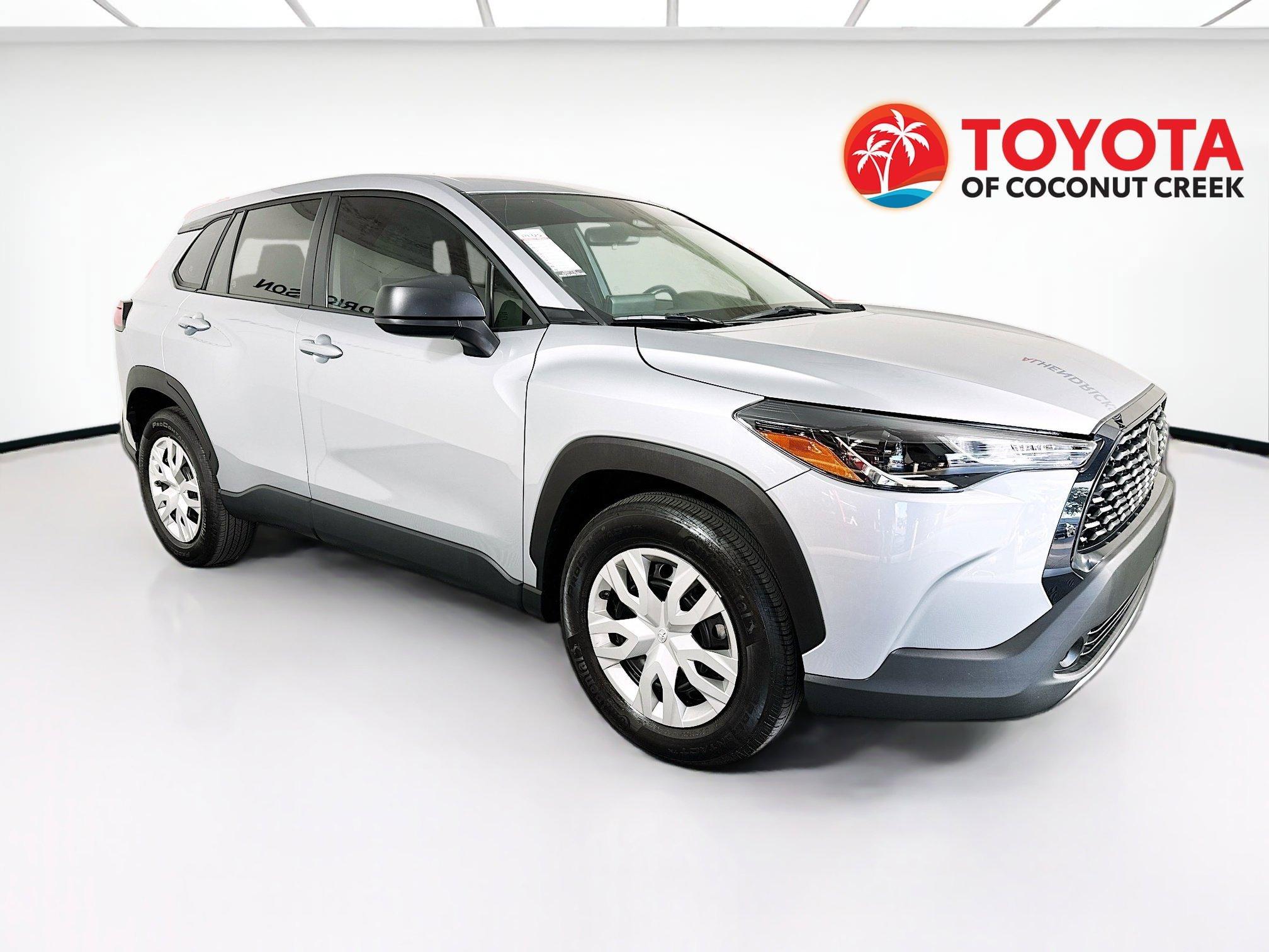 Toyota Corolla Cross L Fwd Sport Utility - Thumbnail 2