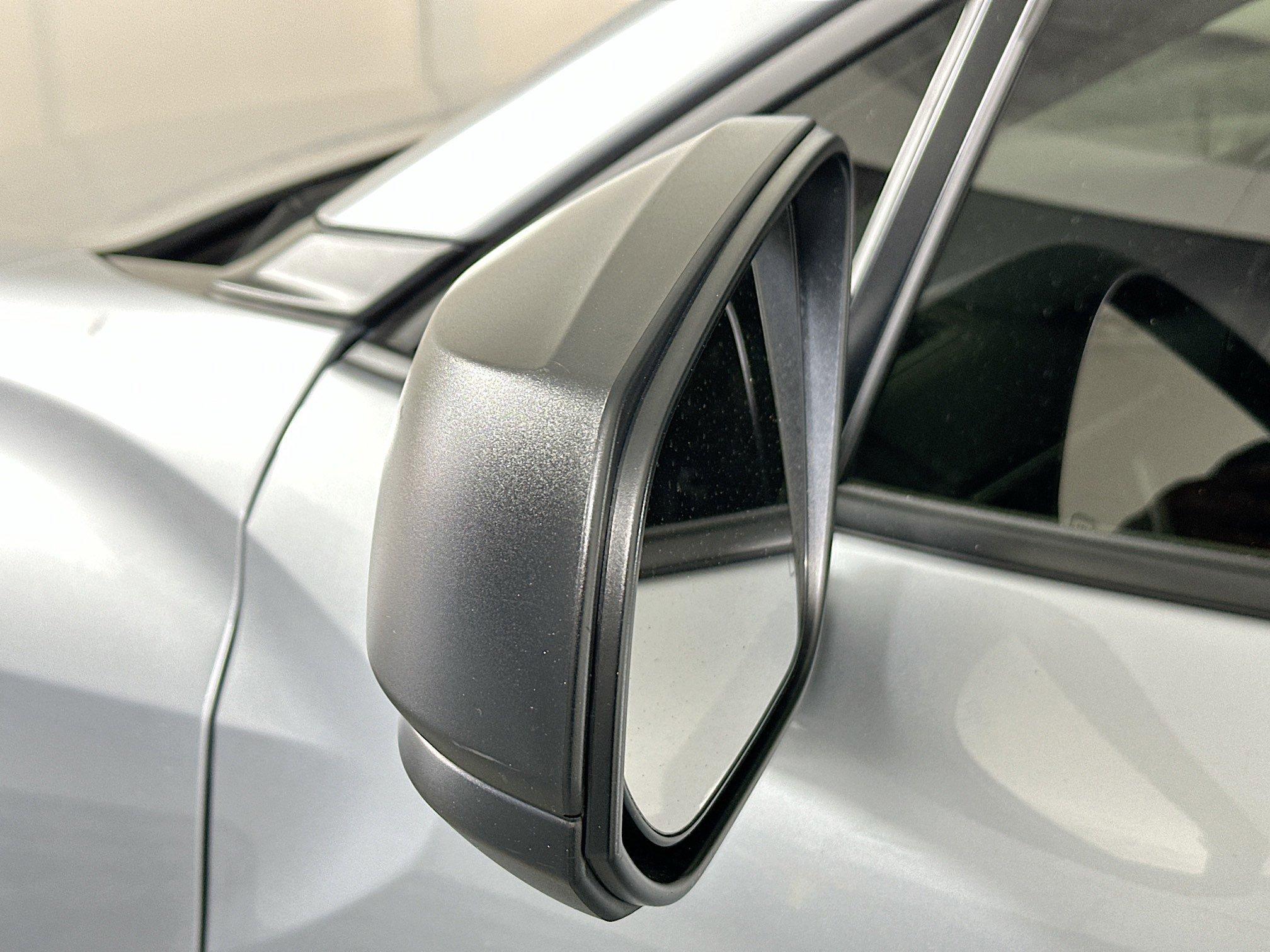 Toyota Corolla Cross L Fwd Sport Utility - Thumbnail 11