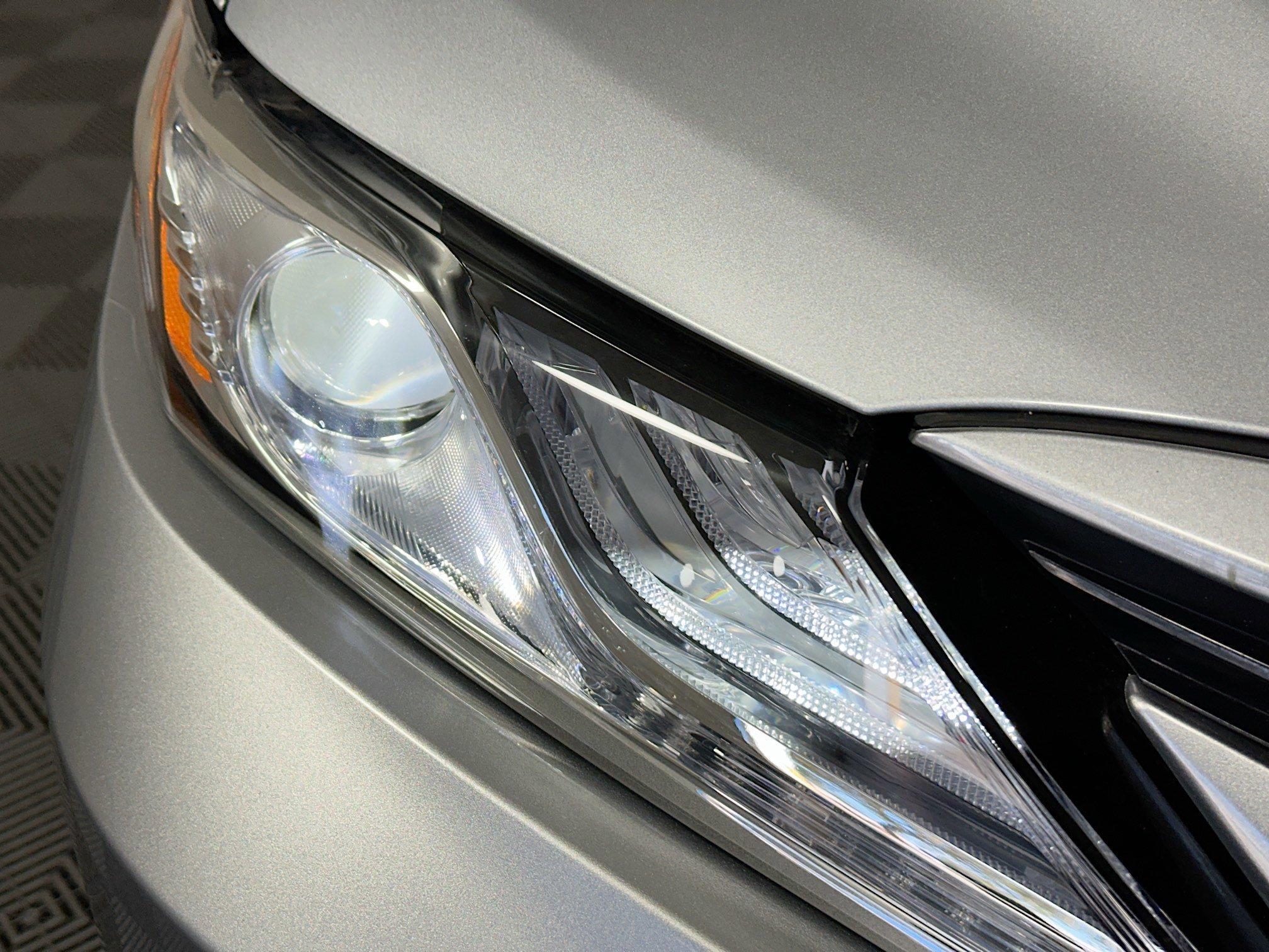 Toyota Camry Xle Fwd 4Dr Car - Thumbnail 10