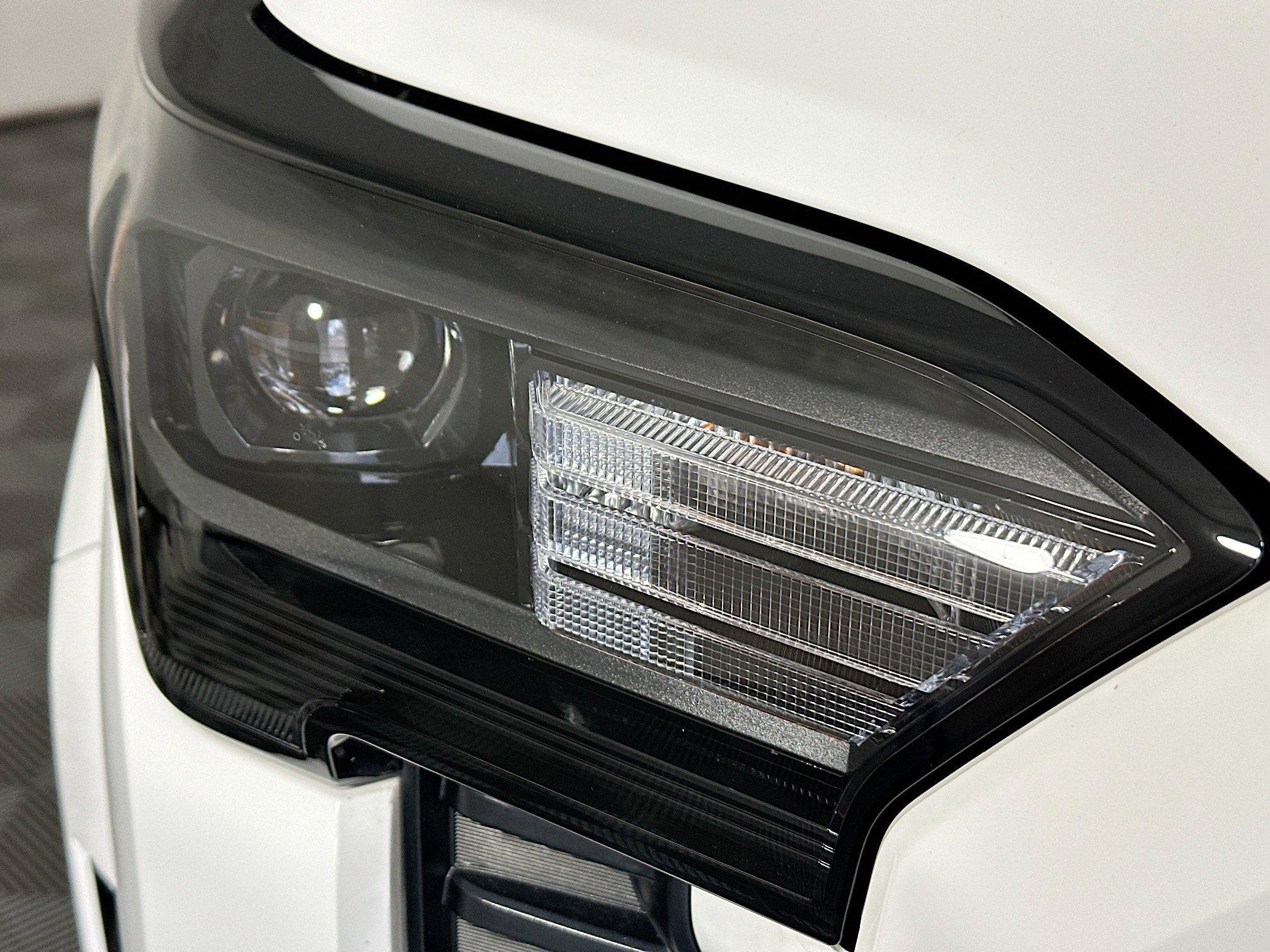 Toyota Tacoma 4Wd Sr 4Wd Extended Cab Pickup - Thumbnail 10