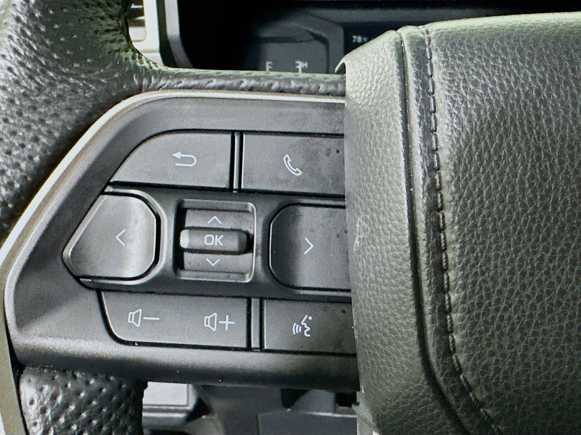 Toyota Tacoma 4Wd Sr5 4Wd Crew Cab Pickup - Thumbnail 17