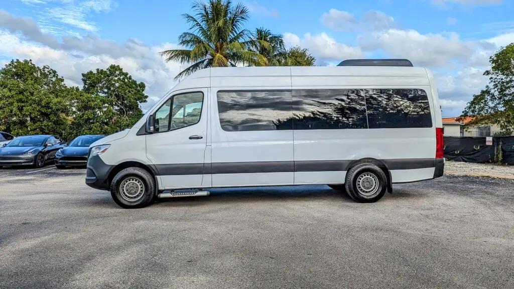 Mercedes-Benz Sprinter 2500 Passenger Van High Roof 170.0" Wb For Sale In Margate - Thumbnail 2