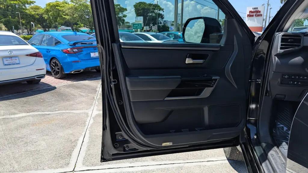 Toyota Tundra 4Wd Limited For Sale In West Palm - Thumbnail 11