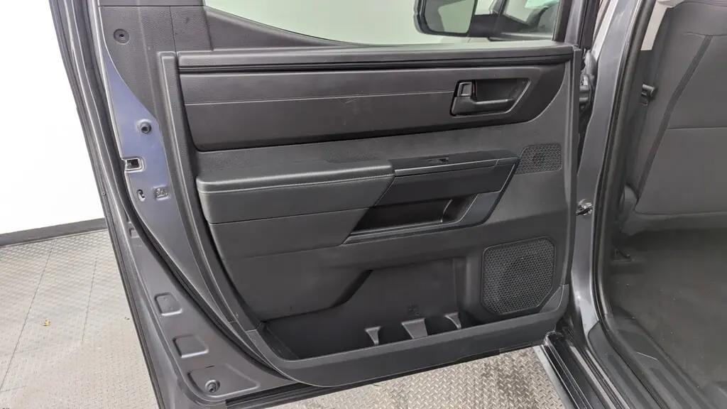 Toyota Tundra 4Wd Sr For Sale In Miami - Thumbnail 15