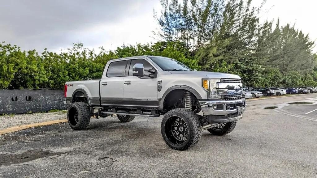 Ford Super Duty F-250 Srw Lariat For Sale In Miami - Thumbnail 8