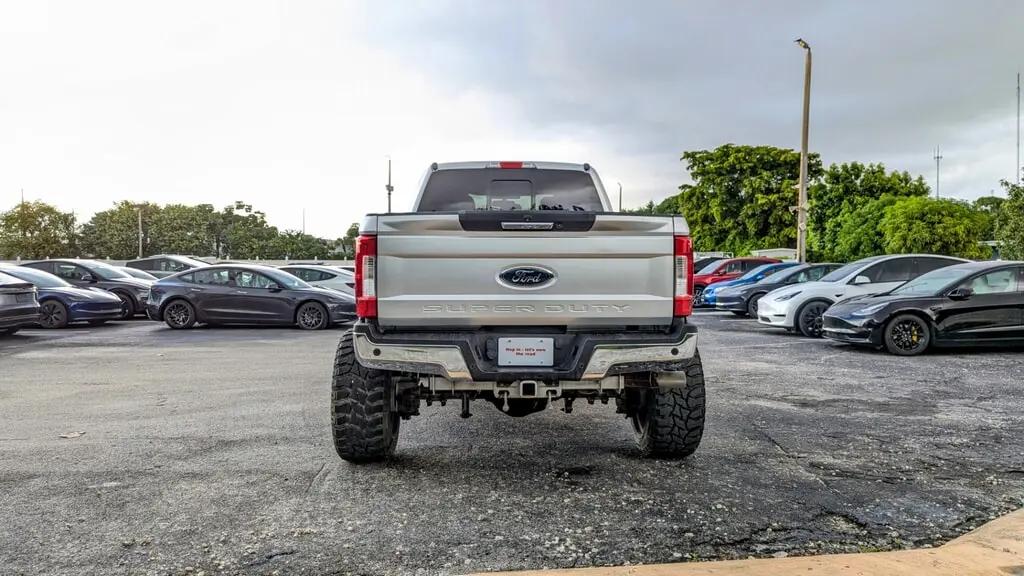 Ford Super Duty F-250 Srw Lariat For Sale In Miami - Thumbnail 5