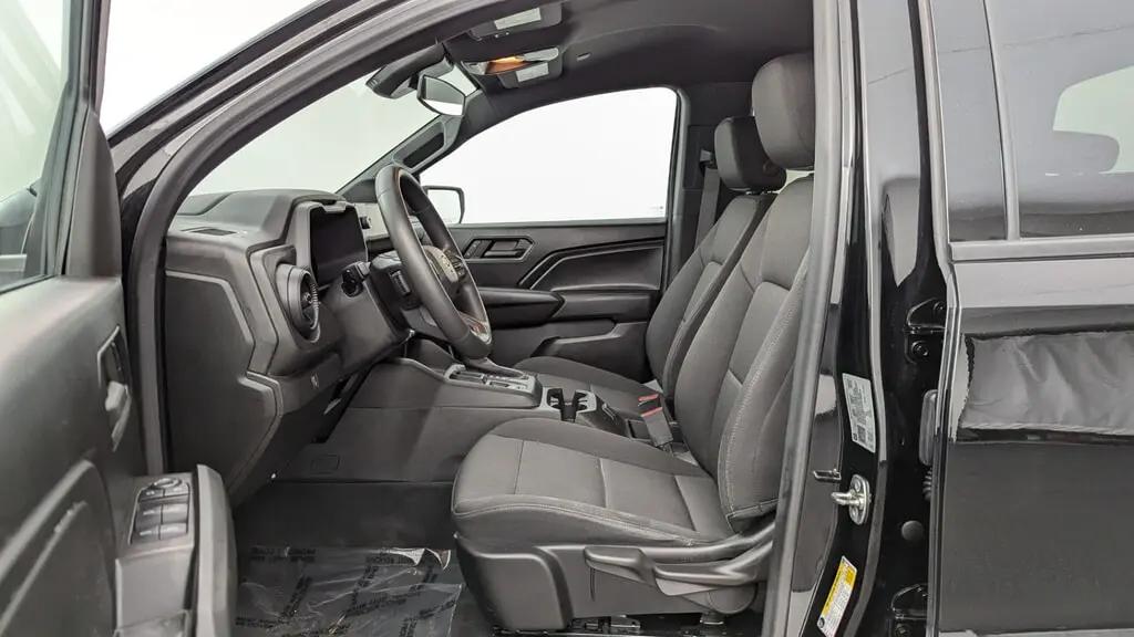 Chevrolet Colorado 2Wd Work Truck For Sale In Miami - Thumbnail 13