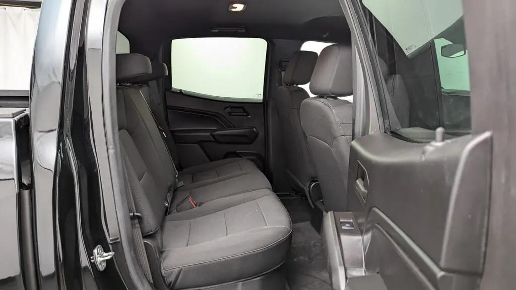 Chevrolet Colorado 2Wd Work Truck For Sale In Miami - Thumbnail 16