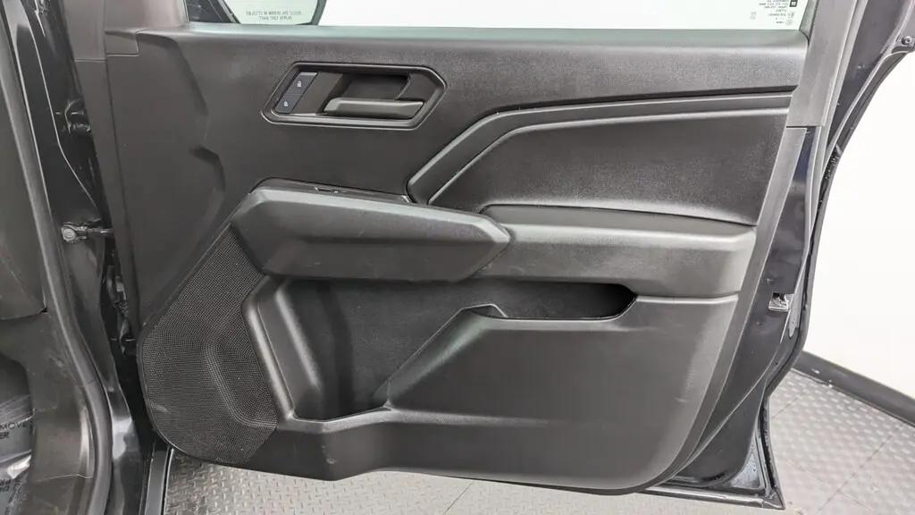 Chevrolet Colorado 2Wd Work Truck For Sale In Miami - Thumbnail 20