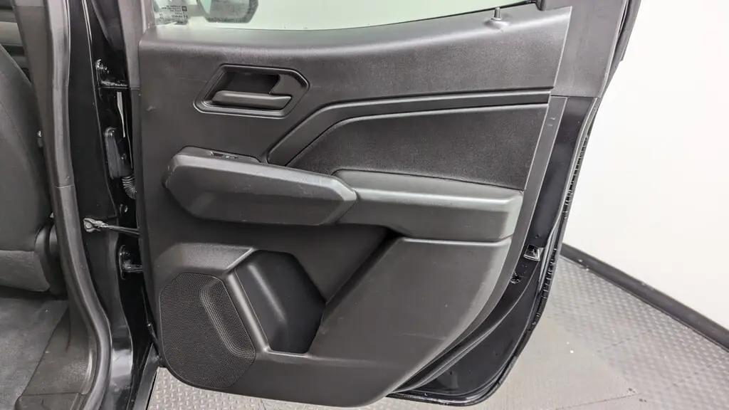 Chevrolet Colorado 2Wd Work Truck For Sale In Miami - Thumbnail 17