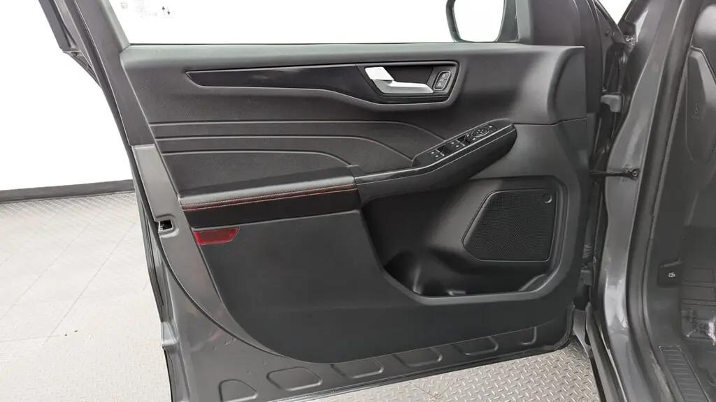 Ford Escape St-Line Select For Sale In Miami - Thumbnail 12