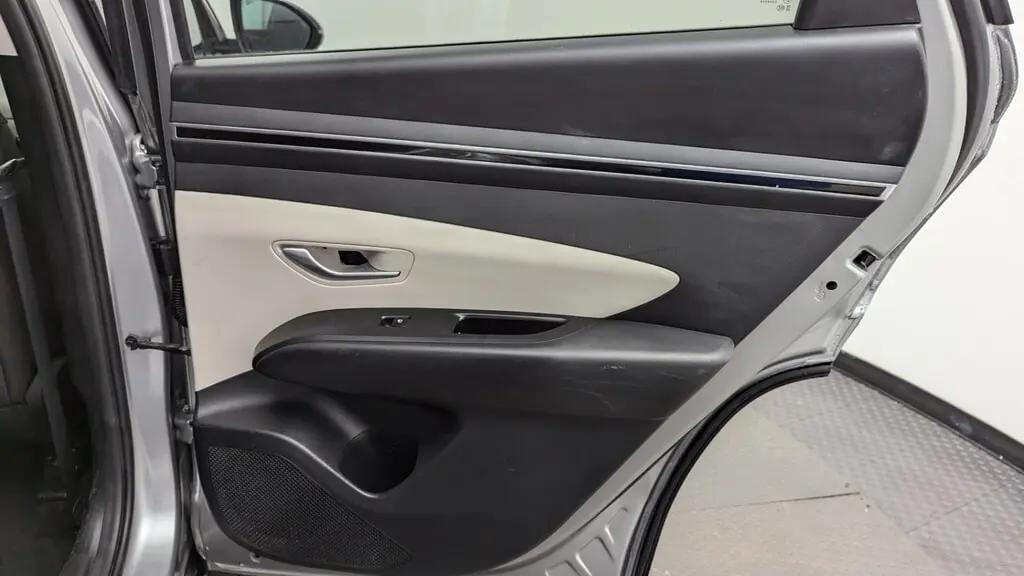 Hyundai Tucson Sel For Sale In Miami - Thumbnail 18