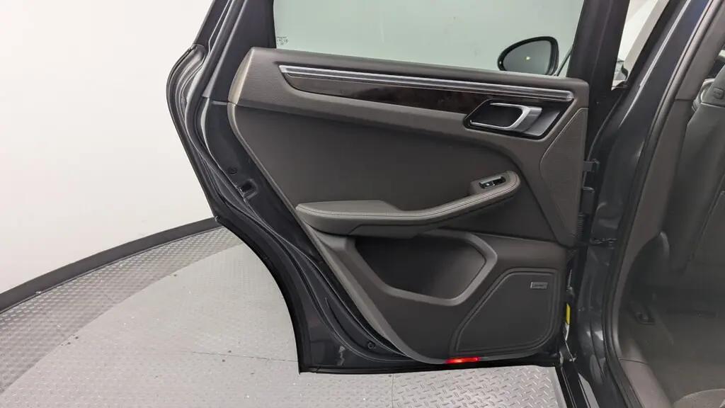 Porsche Macan Turbo For Sale In West Palm - Thumbnail 11