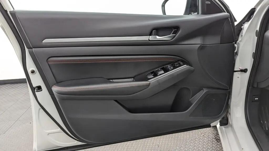 Nissan Altima 2.5 Sr For Sale In Miami - Thumbnail 12