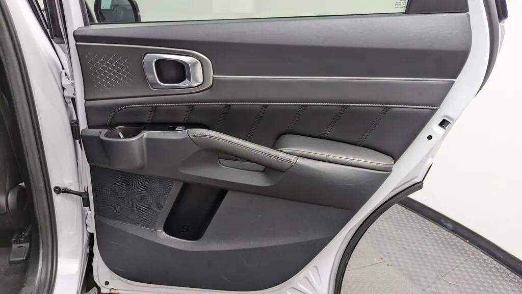 Kia Sorento Sx For Sale In Miami - Thumbnail 18