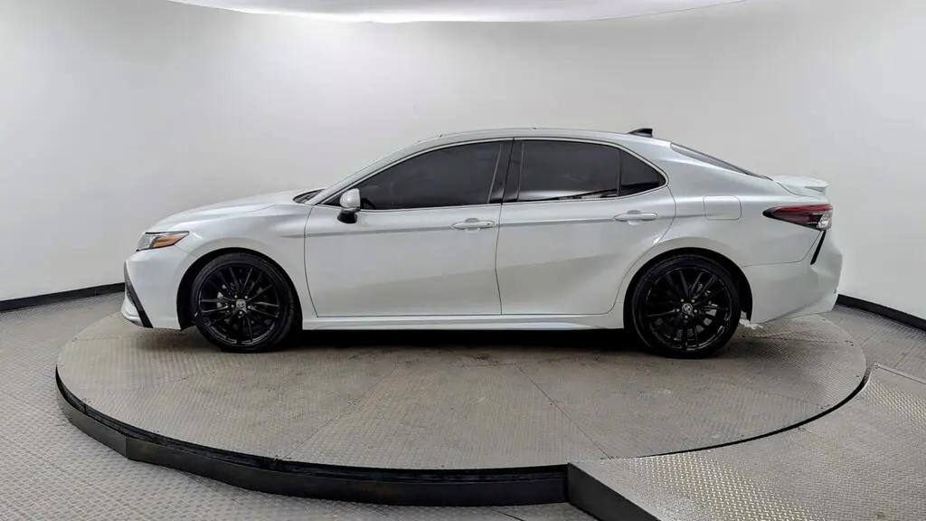 Toyota Camry Xse V6 For Sale In Margate - Thumbnail 2