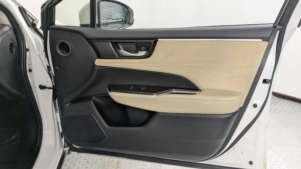 Honda Clarity Plug-In Hybrid Touring For Sale In Orlando - Thumbnail 16