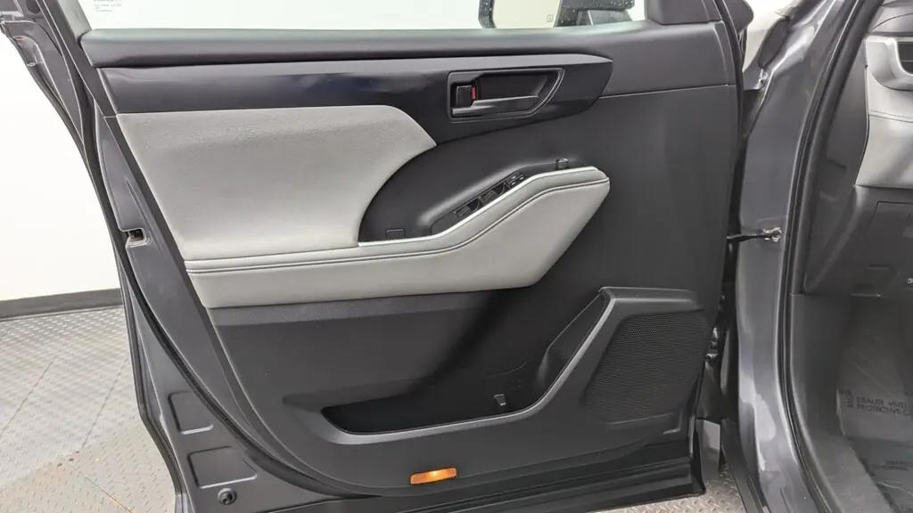 Toyota Highlander L For Sale In Margate - Thumbnail 12