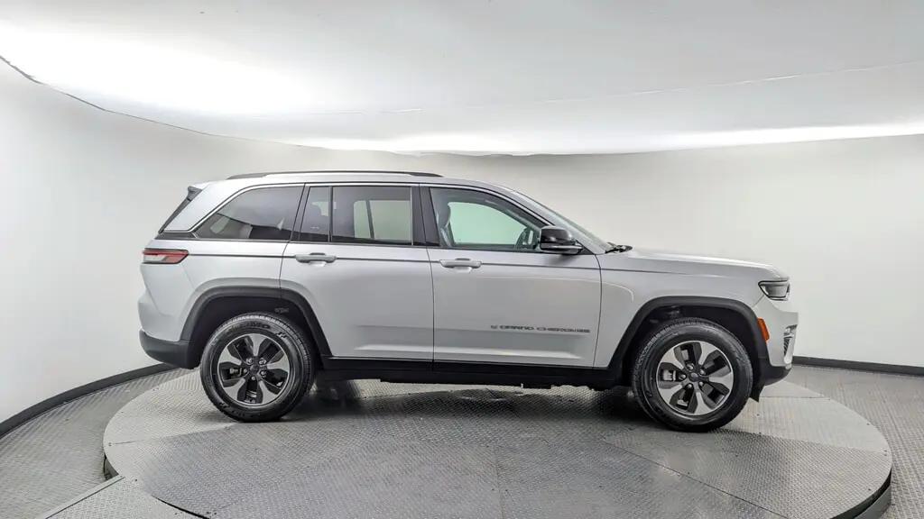 Jeep Grand Cherokee 4Xe For Sale In West Palm - Thumbnail 8