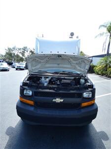 Chevrolet Express Cutaway Box Truck 3500 - Thumbnail 6