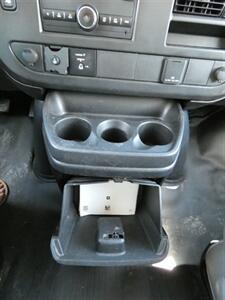 Chevrolet Express Cutaway Box Truck 3500 - Thumbnail 16