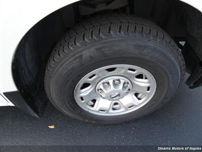 Nissan Nv 2500 Hd Sv - Thumbnail 19