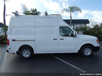 Nissan Nv 2500 Hd Sv - Thumbnail 3